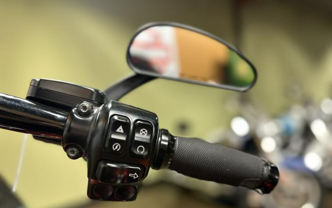 FLHRSE5 2014 CVO™ Road King®