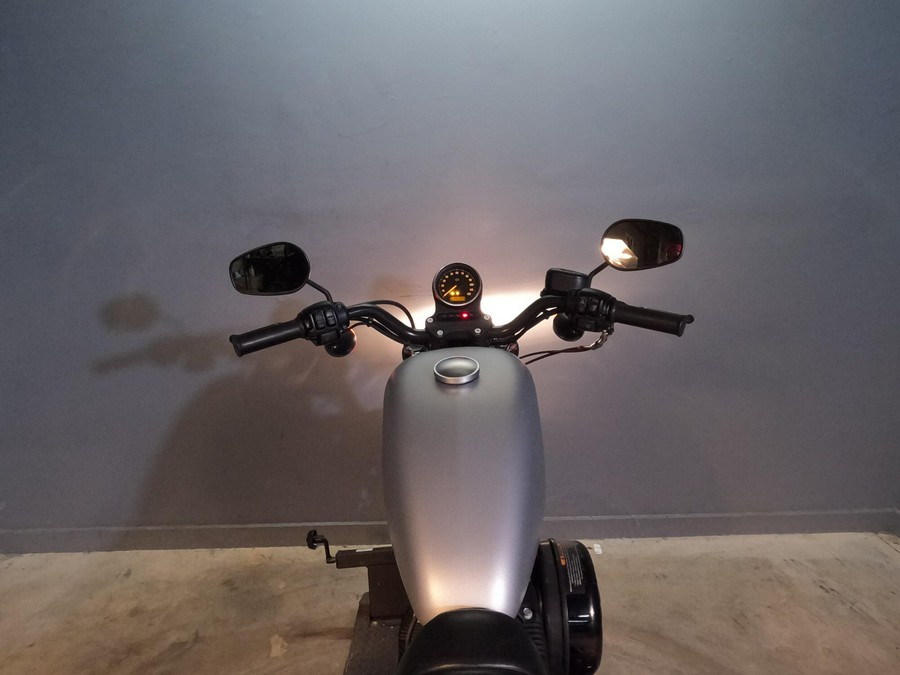 2020 Harley-Davidson Iron 883 Barracuda Silver Denim