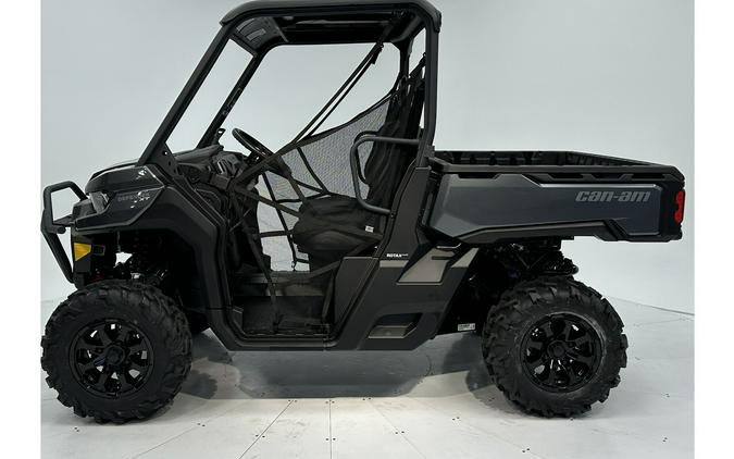 2024 Can-Am Defender XT HD10