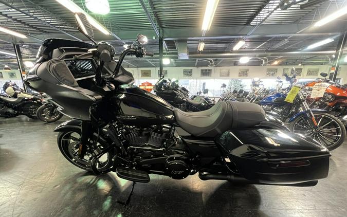 2024 Harley-Davidson Road Glide® Vivid Black FLTRX