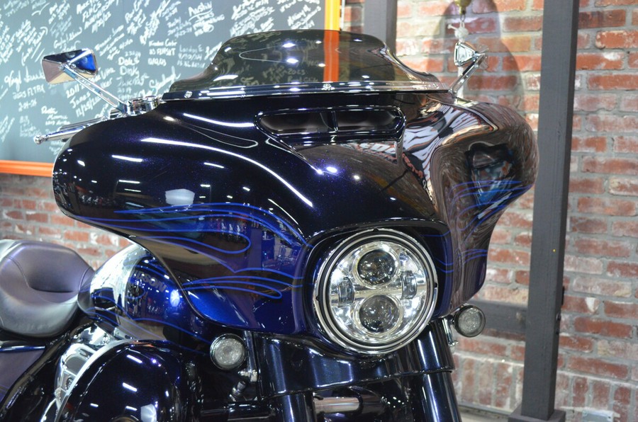 2016 Harley-Davidson CVO Street Glide Black Licorice with Midnig