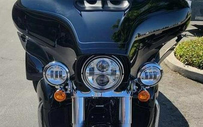 2024 Harley-Davidson® FLHTCUTG - Tri Glide® Ultra