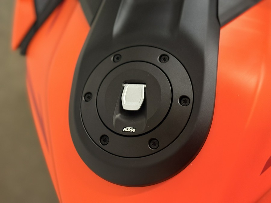 2026 KTM 1390 Super Duke R EVO