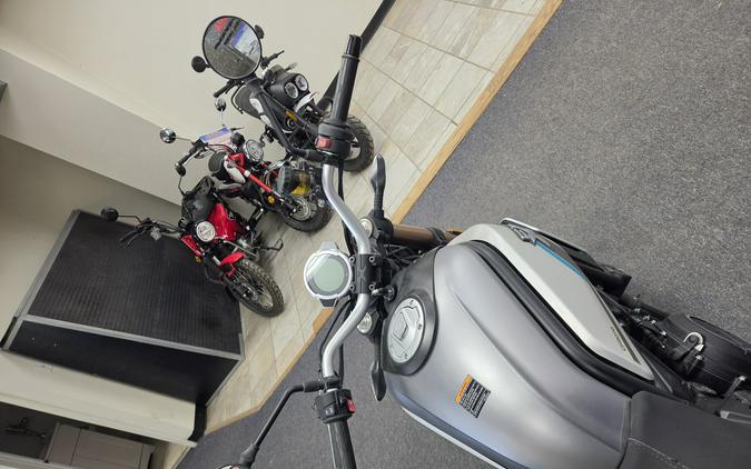 2022 CFMOTO 700CL-X - uc2522