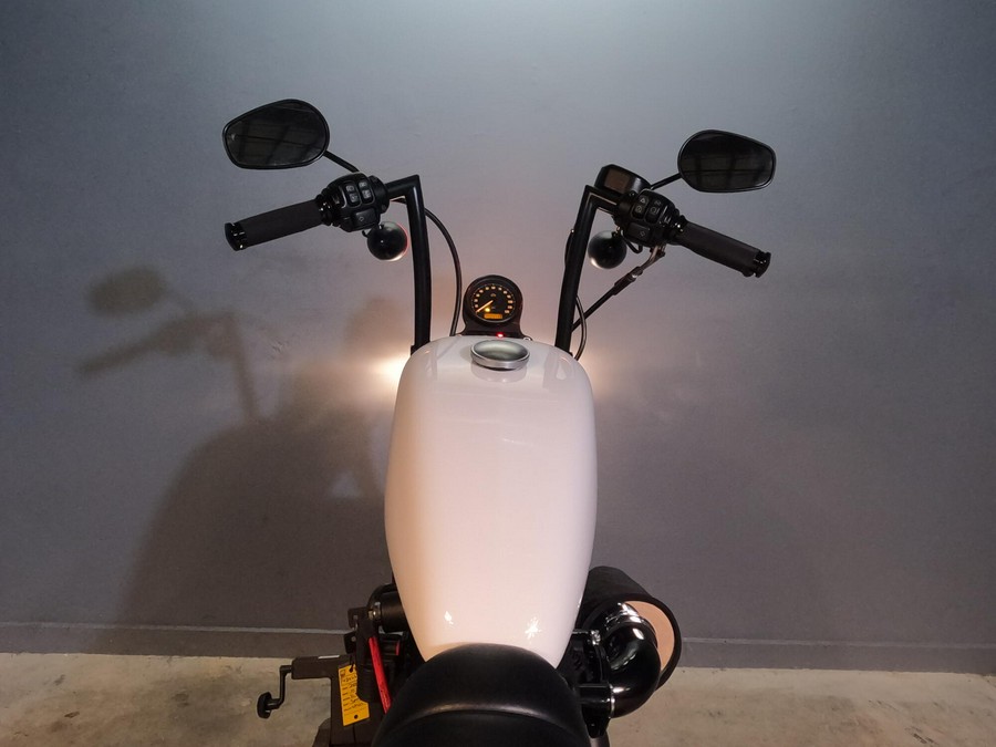 2019 Harley-Davidson Iron 883 Industrial Gray