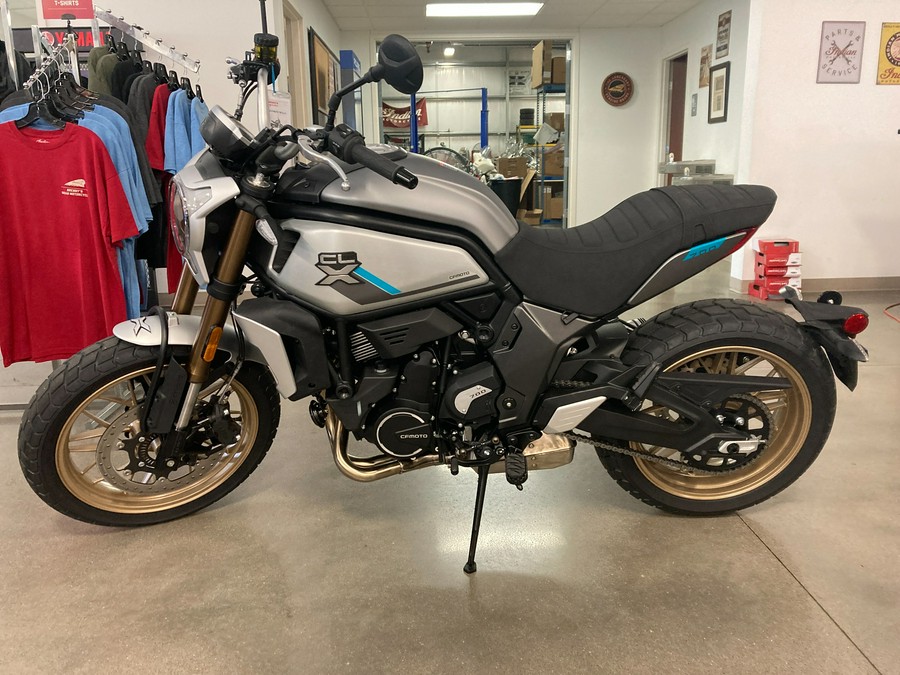 2022 CFMOTO 700CL-X