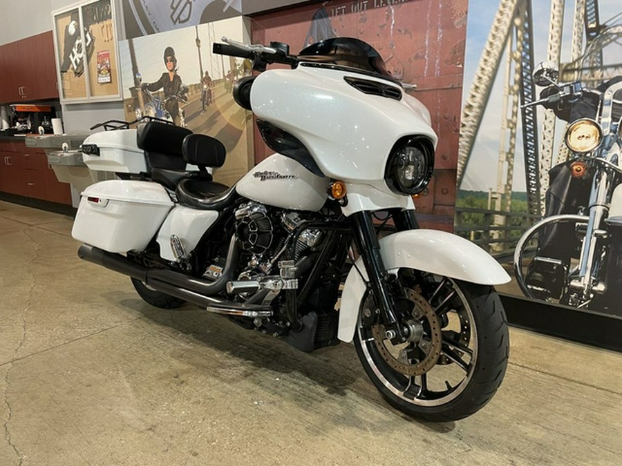 2017 Harley-Davidson FLHXS - Street Glide Special