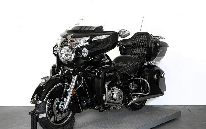 2023 Indian Motorcycle® Roadmaster® Black Metallic