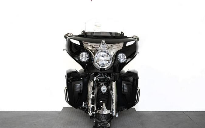 2023 Indian Motorcycle® Roadmaster® Black Metallic