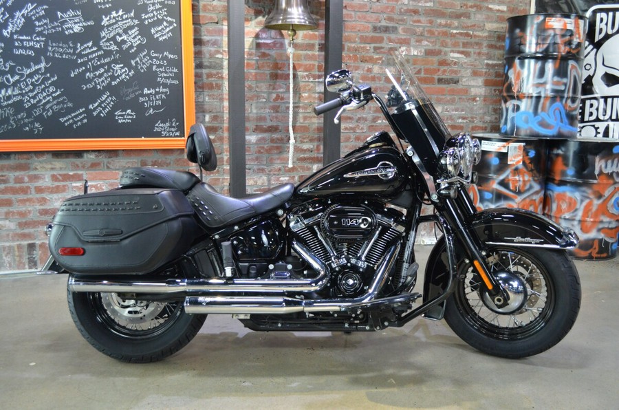 2018 Harley-Davidson Heritage Classic 114 Vivid Black