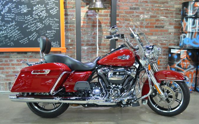 2021 Harley-Davidson Road King Billiard Red