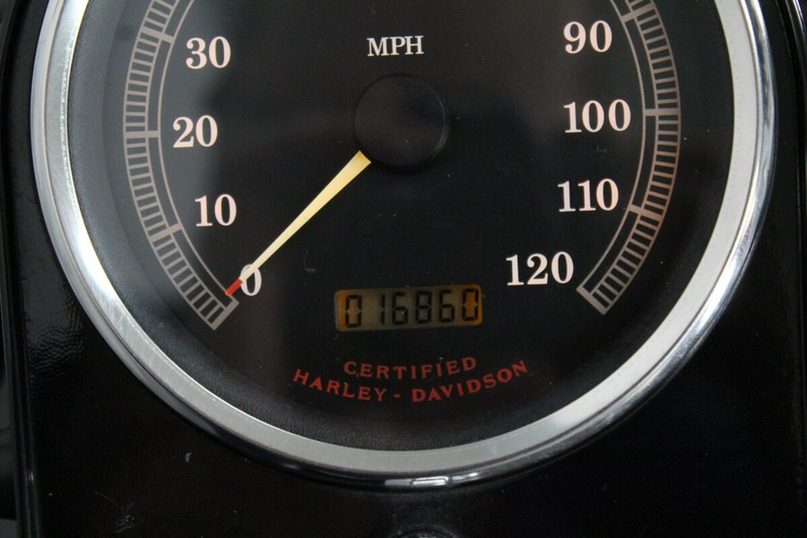 FXSTB 2001 Night Train®