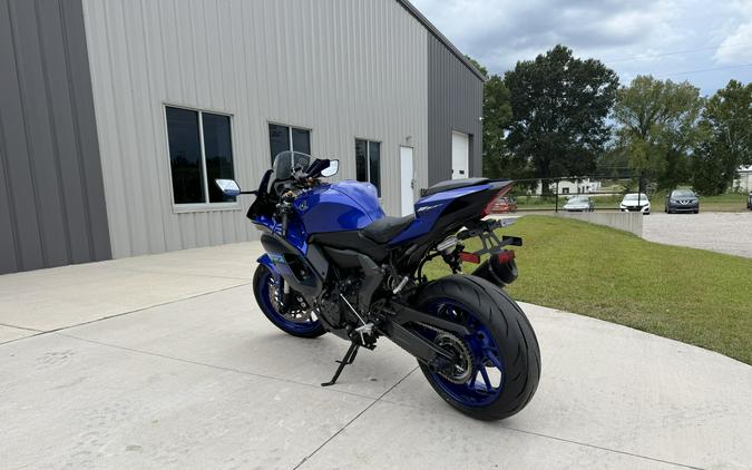 2024 YAMAHA YZF-R7 - A010761