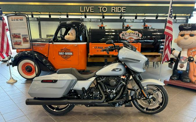 NEW Accessorized 2024 HARLEY-DAVIDSON STREET GLIDE FLHX FOR SALE NEAR ST PAUL, MN