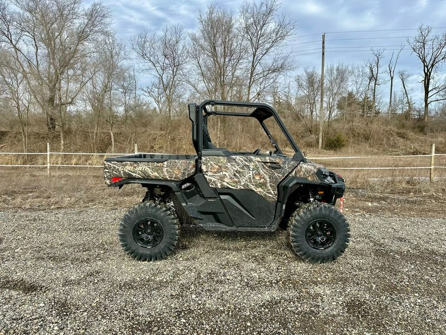 2026 Can-Am Defender X mr with Half Doors HD11