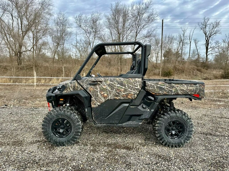 2026 Can-Am Defender X mr with Half Doors HD11