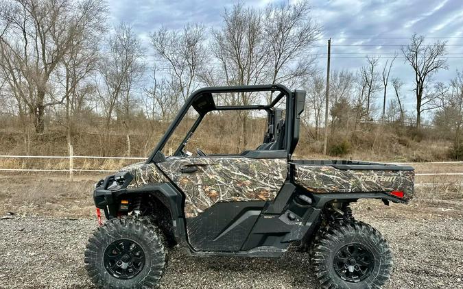 2026 Can-Am Defender X mr with Half Doors HD11