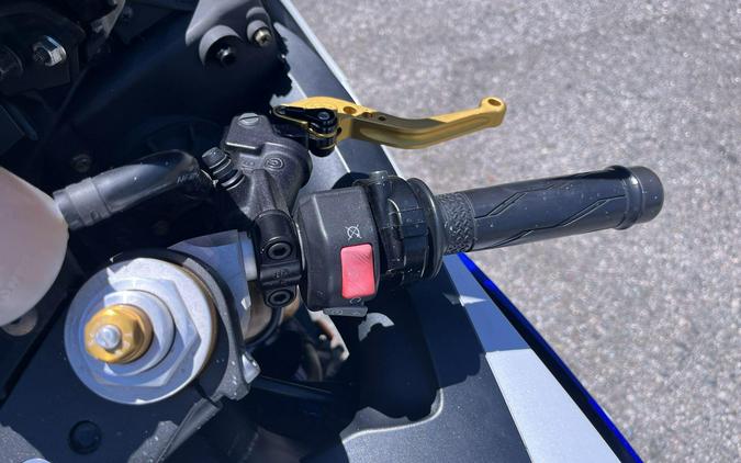 2014 Yamaha YZF-R6 CA