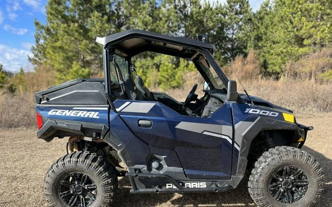 2022 Polaris GENERAL 1000 Deluxe