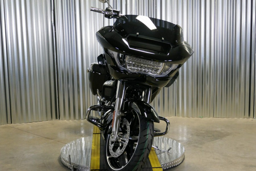 2025 Harley-Davidson Road Glide Vivid Black