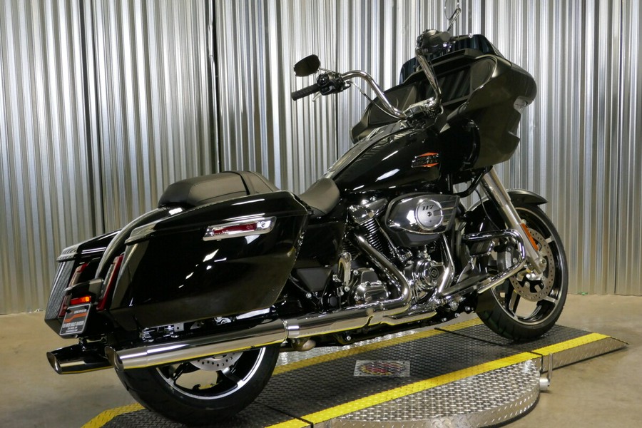 2025 Harley-Davidson Road Glide Vivid Black