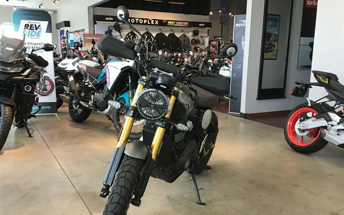 2024 Triumph Scrambler 400 X