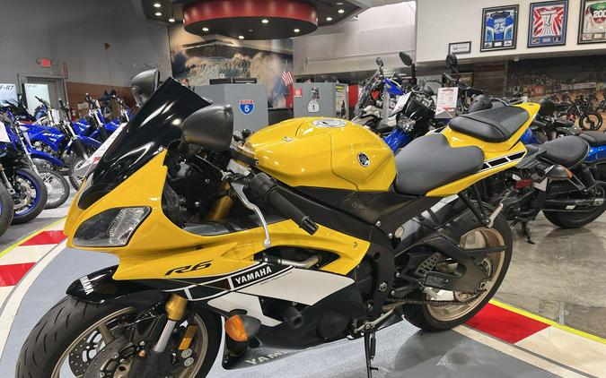 2016 Yamaha YZF-R6 CA