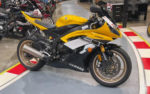 2016 Yamaha YZF-R6 CA