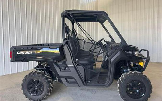 2023 Can-Am Defender XT HD10