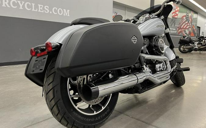 2019 Harley-Davidson® FLSB - Softail® Sport Glide®