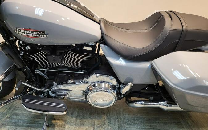 2025 Harley-Davidson® Street Glide® Billiard Gray FLHX