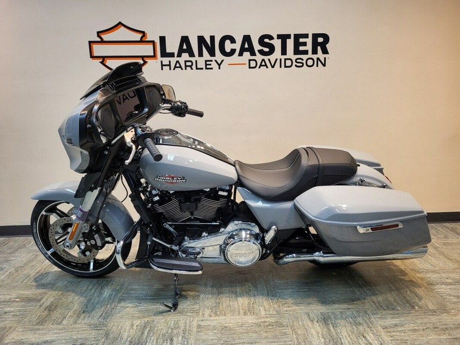 2025 Harley-Davidson® Street Glide® Billiard Gray FLHX