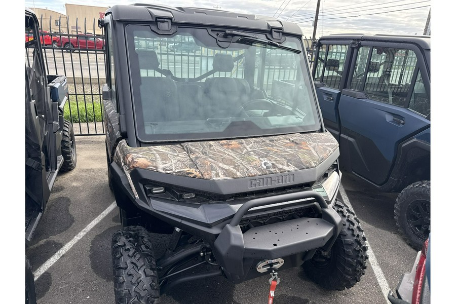 2026 Can-Am DEFENDER XT CAB HD11