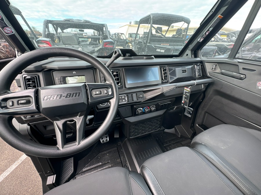 2026 DEFENDER XT CAB HD11 - Can-Am