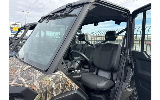 2026 Can-Am DEFENDER XT CAB HD11