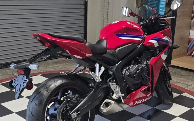 2026 Honda® CBR650R E-Clutch