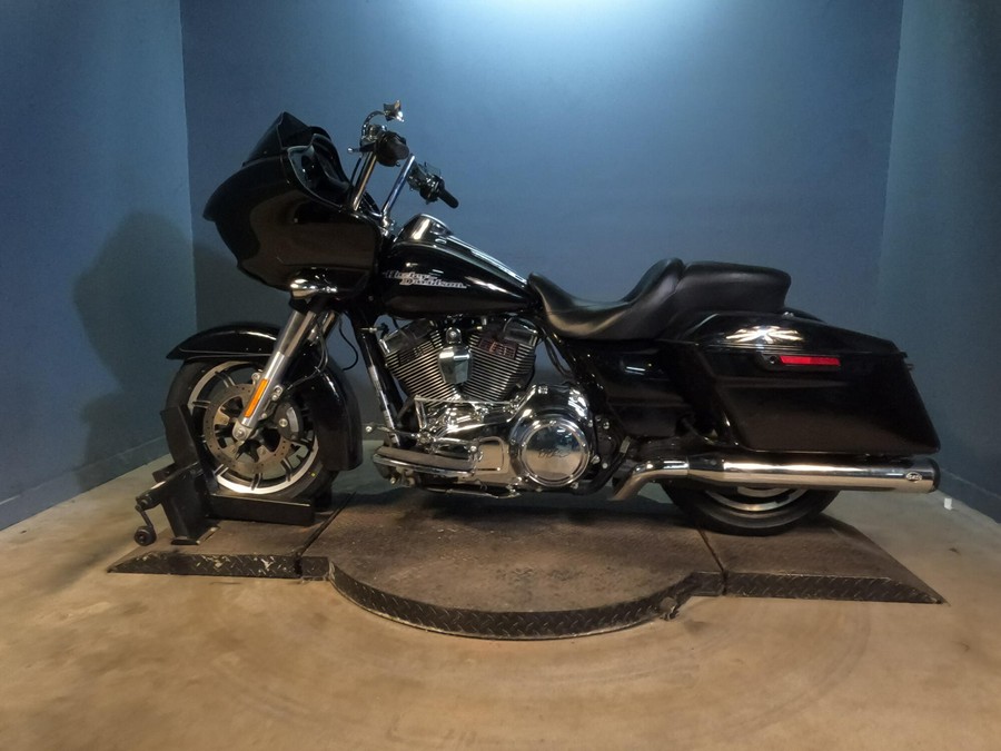 2016 Harley-Davidson Street Glide Special Black Denim
