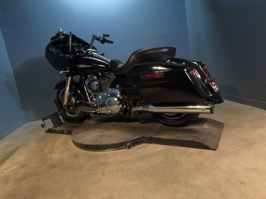 2016 Harley-Davidson Street Glide Special Black Denim