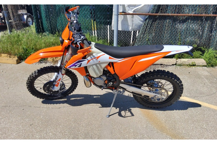 2023 KTM 250XC-W