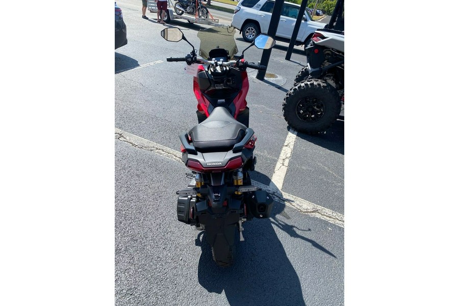 2022 Honda ADV 150 - RED