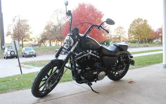 2016 Harley-Davidson® XL883N - Sportster® Iron 883™