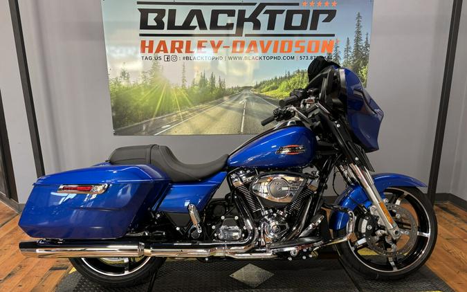 2025 Harley-Davidson® Street Glide™ BLUE BURST