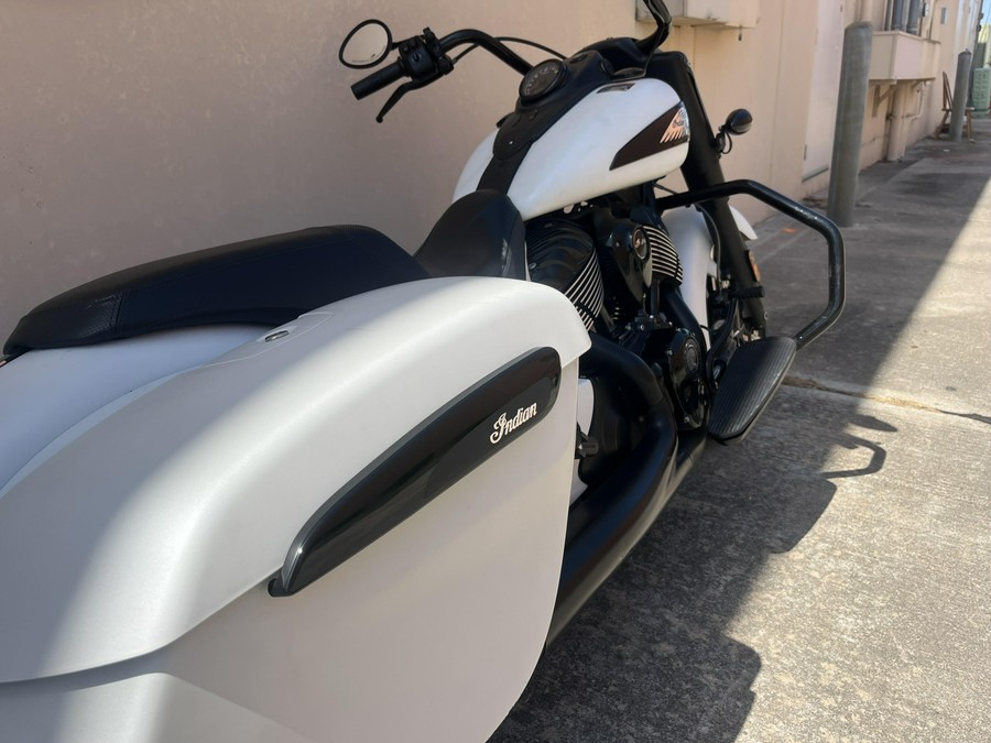 2020 Indian Motorcycle Springfield Dark Horse White Smoke