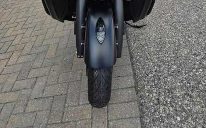 2021 Indian Motorcycle® Roadmaster® Dark Horse® Thunder Black Smoke