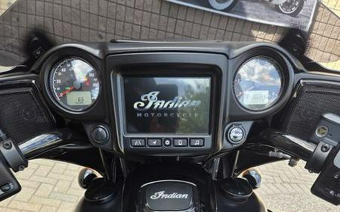 2021 Indian Motorcycle® Roadmaster® Dark Horse® Thunder Black Smoke