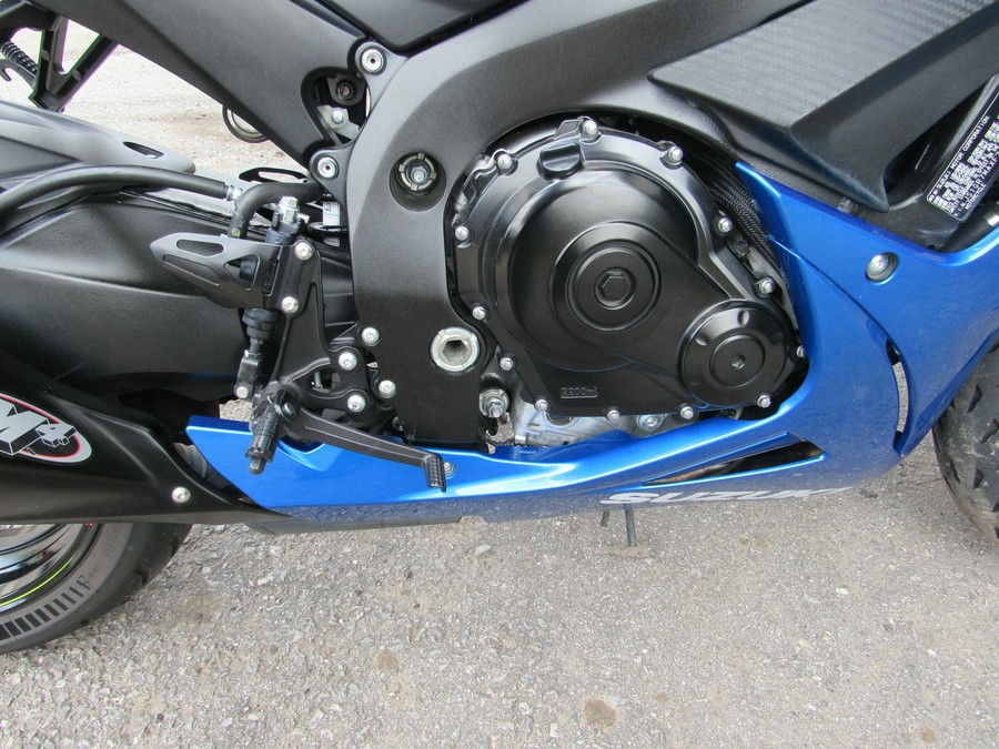 2015 Suzuki GSXR 750 WITH M4 EXHAUST LOW MILES