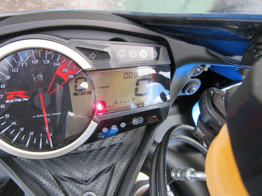 2015 Suzuki GSXR 750 WITH M4 EXHAUST LOW MILES