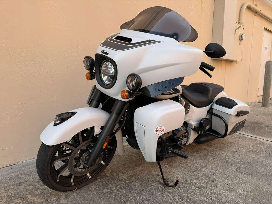 2024 Indian Motorcycle Chieftain Dark Horse with Powerband Audio