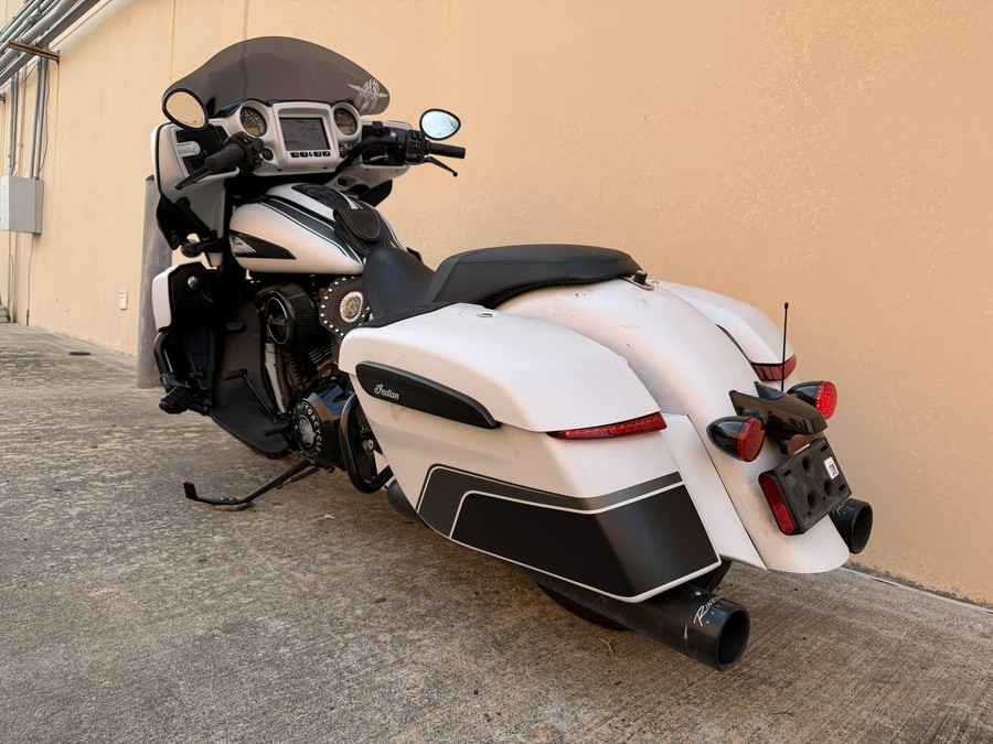 2024 Indian Motorcycle Chieftain Dark Horse with Powerband Audio