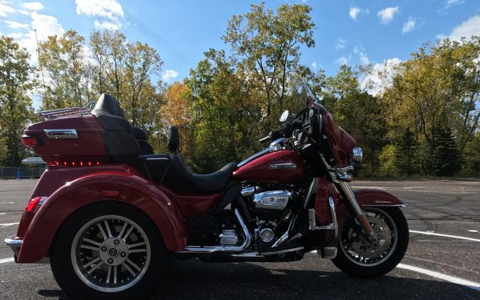 2021 Harley-Davidson Tri Glide Ultra FLHTCUTG